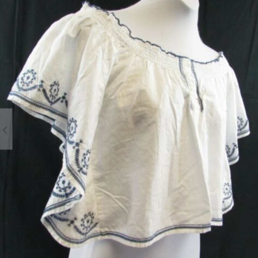 Ecote White Blue Embroidered On/Off Shoulder Top